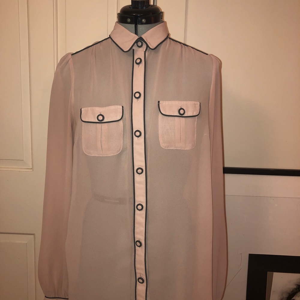 Beautiful button down. - Picture 2 of 4
